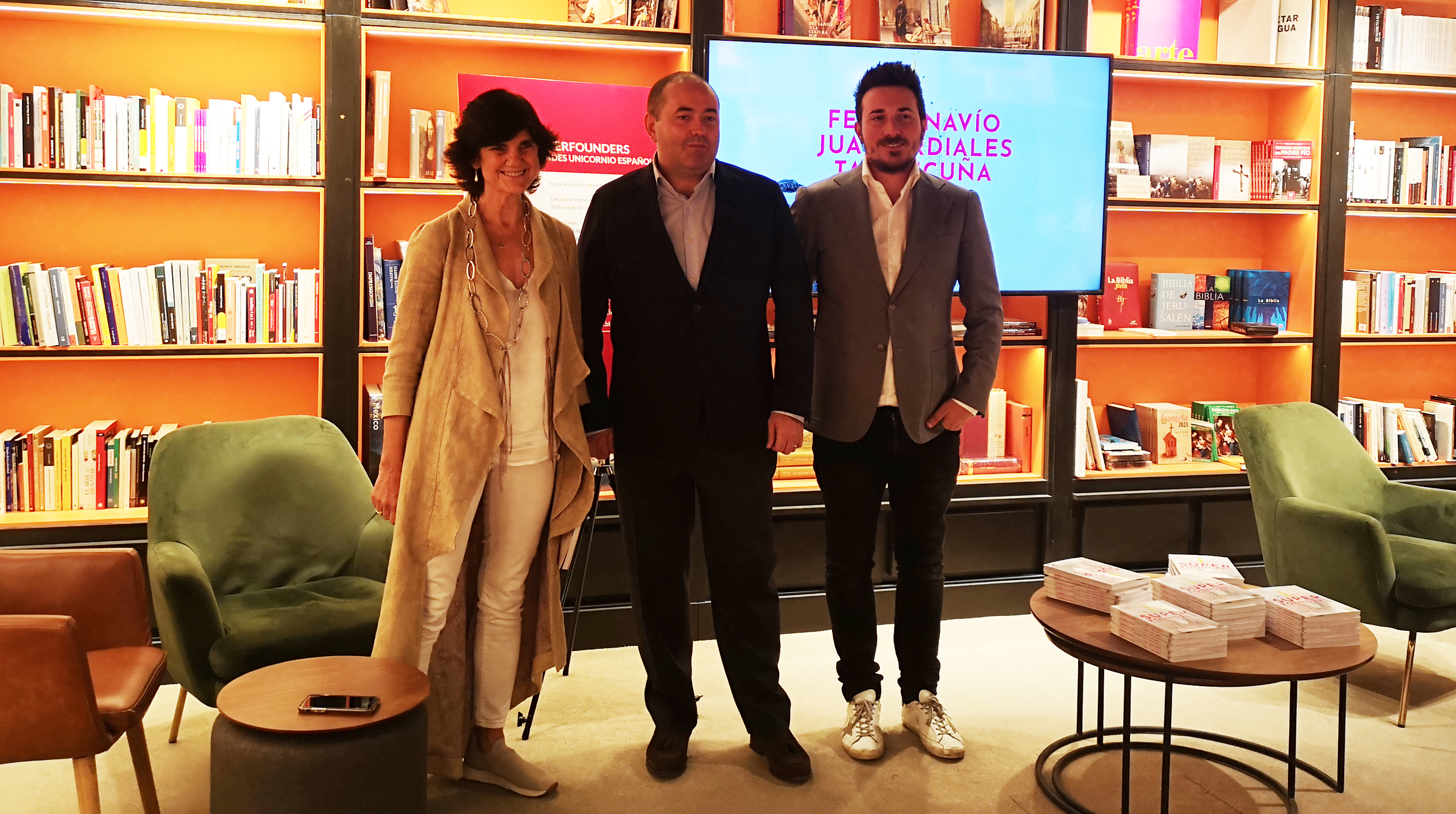 Superfounders, locos divinos que tiran del mundo